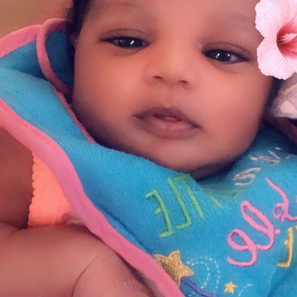 Meet your Posher, Alexis - Picture 1 of 1